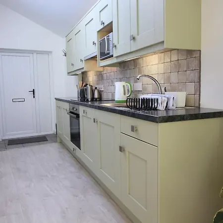 Orchard Nook - Sleeps 4, 2 Bedrooms Kendal Exterior photo