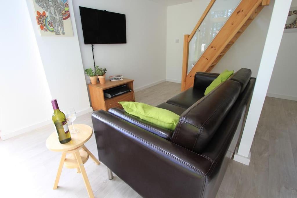 Orchard Nook - Sleeps 4, 2 Bedrooms * Kendal