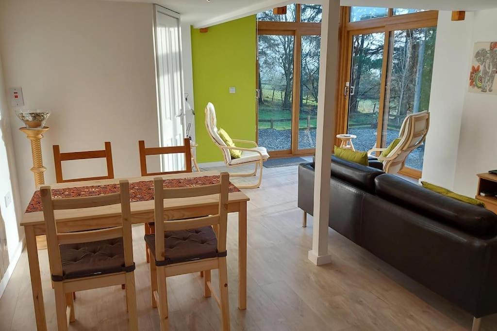 Orchard Nook - Sleeps 4, 2 Bedrooms